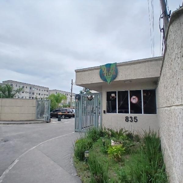 Vende-se em Belford Roxo-RJ  apto, 77.17 de área total, 43.29 de área privativa,  2_qto(s), WC, 1_sala(s), cozinha.