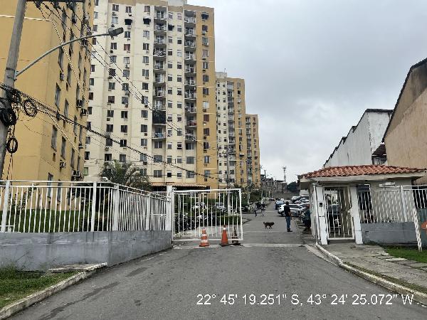 Vende-se em Belford Roxo-RJ  apto, 55.02 de área total, 46.53 de área privativa,  2_qto(s), a.serv, WC, 1_sala(s), cozinha, 1_vaga(s) de garagem.