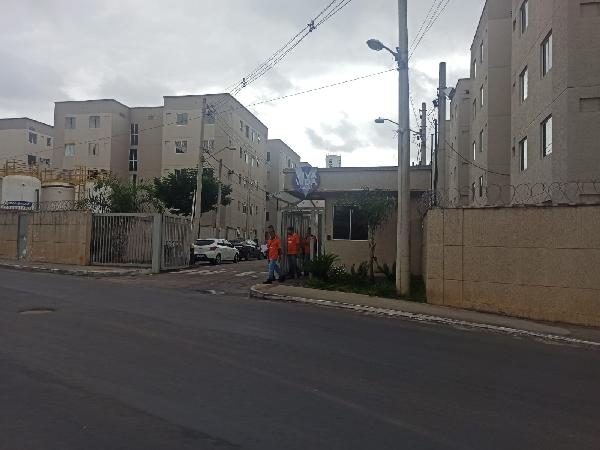 Vende-se em Belford Roxo-RJ  apto, 81.49 de área total, 45.05 de área privativa, 16292.97 de área do terreno,  2_qto(s), WC, 1_sala(s), cozinha.