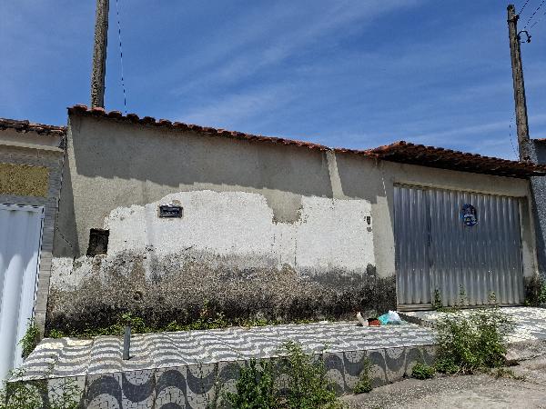 Vende-se em Belford Roxo-RJ  Casa, 61.28 de área total, 61.28 de área privativa, 136.00 de área do terreno.