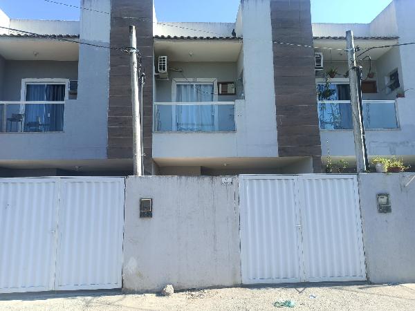 Vende-se em Belford Roxo-RJ  Casa, 87.30 de área privativa,  2_qto(s), WC, 1_sala(s), 1 lavabo(s), cozinha.