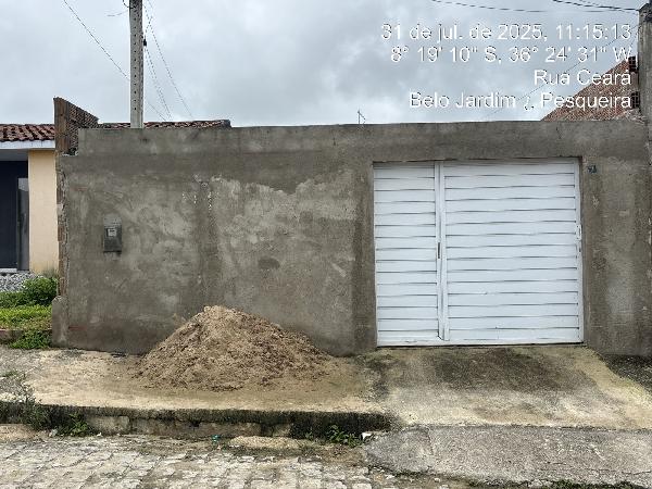 Vende-se em Belo Jardim-PE  Casa, 65.01 de área total, 65.00 de área privativa, 130.00 de área do terreno,  2_qto(s), a.serv, WC, 1_sala(s), cozinha, Terraco, 1_vaga(s) de garagem.
