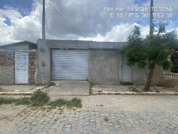 Vende-se em Belo Jardim-PE  Casa, 50.00 de área privativa, 148.20 de área do terreno,  2_qto(s), WC, 1_sala(s), cozinha, Terraco.