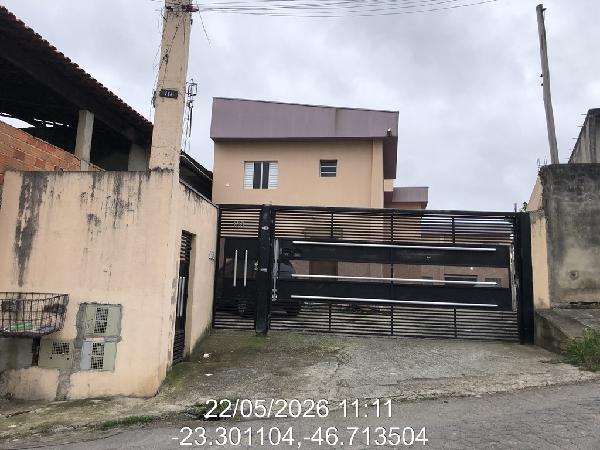 Vende-se em Franco Da Rocha-SP  Casa, 108.26 de área total, 74.16 de área privativa, 67.13 de área do terreno,  3_qto(s), a.serv, WC, 1_sala(s), 1 lavabo(s), cozinha, 1_vaga(s) de garagem.