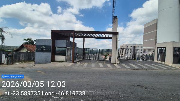 Vende-se em Cotia-SP  Casa, 97.53 de área total, 67.78 de área privativa, 38.85 de área do terreno,  2_qto(s), a.serv, WC, 1_sala(s), 1 lavabo(s), cozinha, 1_vaga(s) de garagem.