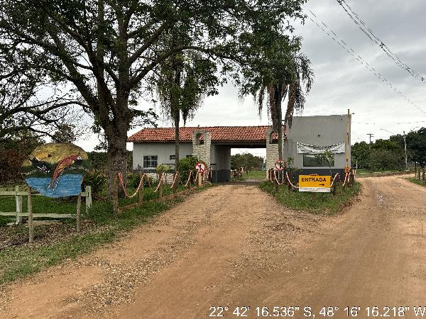 Vende-se em Botucatu-SP  Terreno, 1525.00 de área do terreno.