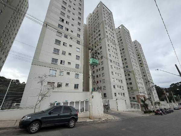 Vende-se em Carapicuiba-SP  apto, 64.11 de área total, 35.02 de área privativa,  2_qto(s), a.serv, WC, 1_sala(s), cozinha, 1_vaga(s) de garagem.