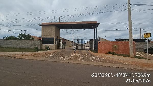 Vende-se em Itapetininga-SP  Casa, 49.70 de área total, 48.46 de área privativa, 148.46 de área do terreno,  2_qto(s), a.serv, WC, 1_sala(s), cozinha.