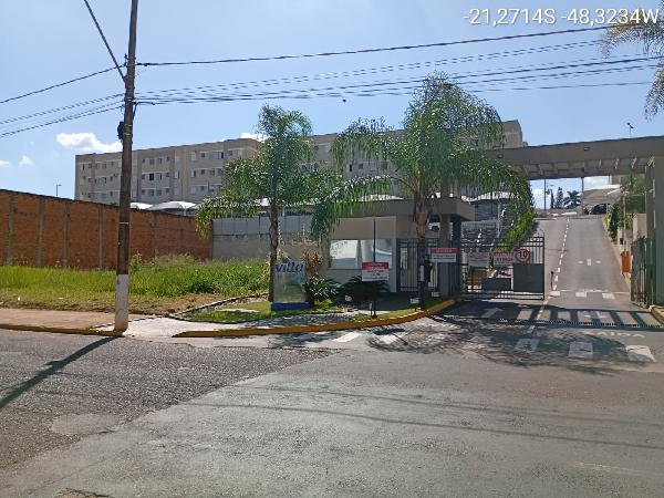 Vende-se em Jaboticabal-SP  apto, 91.42 de área total, 43.06 de área privativa,  2_qto(s), a.serv, WC, 1_sala(s), cozinha, 1_vaga(s) de garagem.