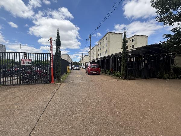 Vende-se em Guarulhos-SP  apto, 45.32 de área total, 39.61 de área privativa,  2_qto(s), WC, 1_sala(s), cozinha.