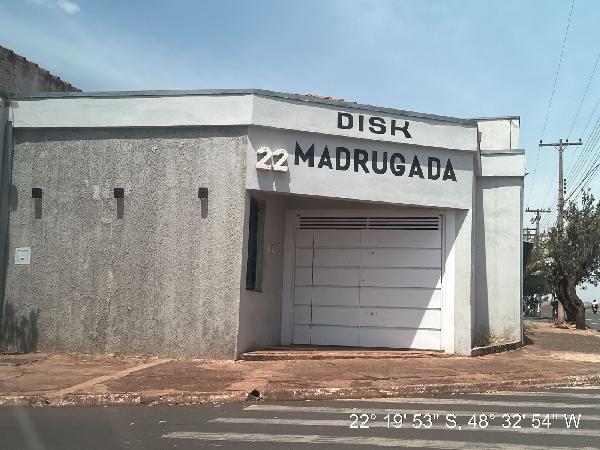 Vende-se em Jau-SP  Casa, 108.60 de área total, 53.60 de área privativa, 142.62 de área do terreno,  2_qto(s), a.serv, WC, 1_sala(s), cozinha.