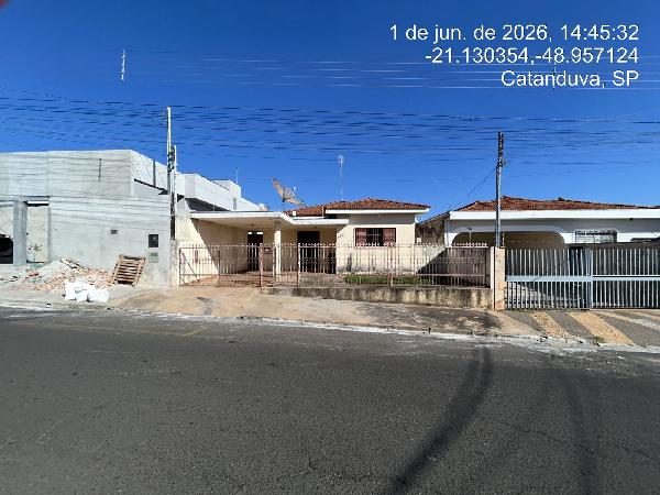 Vende-se em Catanduva-SP  Casa, 131.00 de área total, 131.00 de área privativa, 258.50 de área do terreno.