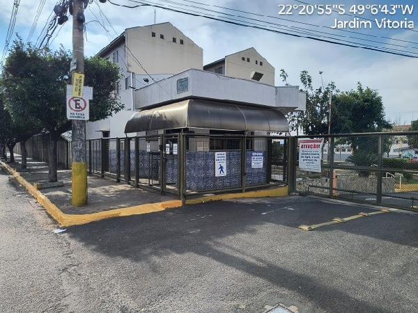 Vende-se em Bauru-SP  apto, 75.18 de área total, 68.93 de área privativa,  3_qto(s), WC, 1_sala(s), cozinha, 1_vaga(s) de garagem.