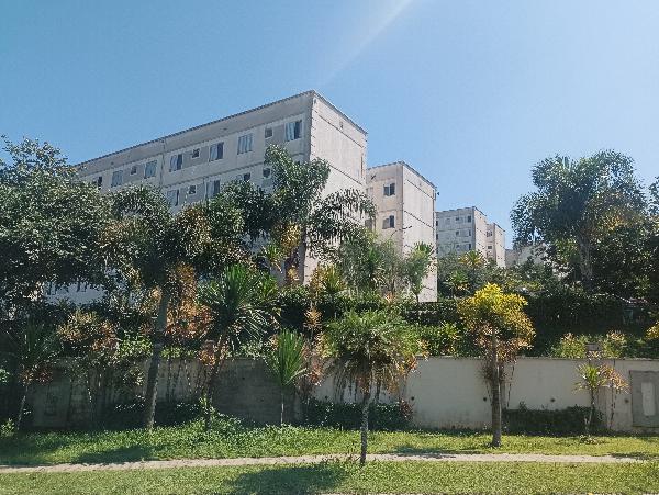 Vende-se em Guarulhos-SP  apto, 46.96 de área total, 40.32 de área privativa,  2_qto(s), a.serv, WC, 1_sala(s), cozinha, 1_vaga(s) de garagem.