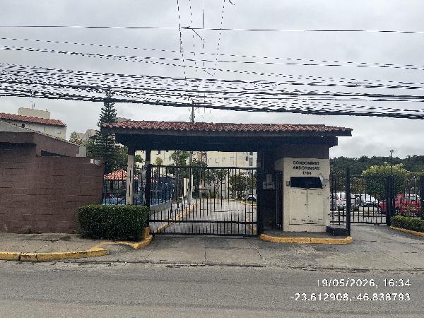 Vende-se em Cotia-SP  apto, 111.92 de área total, 45.09 de área privativa,  2_qto(s), a.serv, WC, 1_sala(s), cozinha, 1_vaga(s) de garagem.