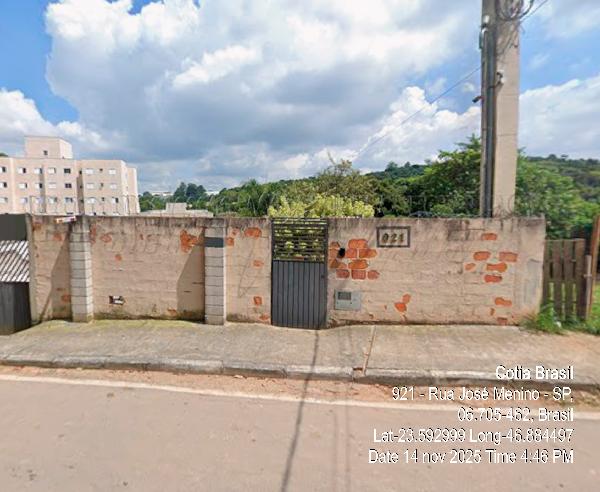 Vende-se em Cotia-SP  apto, 121.27 de área total, 45.16 de área privativa,  2_qto(s), a.serv, WC, 1_sala(s), cozinha, 1_vaga(s) de garagem.