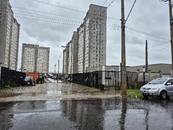 Vende-se em Guarulhos-SP  apto, 55.29 de área total, 44.18 de área privativa,  2_qto(s), WC, 1_sala(s), cozinha, 1_vaga(s) de garagem.