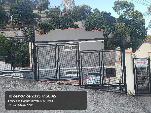Vende-se em Francisco Morato-SP  Casa, 74.32 de área total, 56.87 de área privativa, 74.32 de área do terreno,  2_qto(s), a.serv, WC, 1_sala(s), cozinha, 1_vaga(s) de garagem.