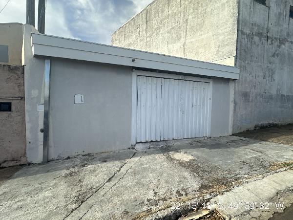 Vende-se em Marilia-SP  Casa, 95.90 de área total, 67.85 de área privativa, 125.50 de área do terreno,  2_qto(s), a.serv, WC, 1_sala(s), cozinha.