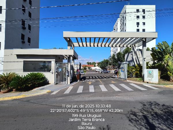 Vende-se em Bauru-SP  apto, 90.24 de área total, 83.58 de área privativa,  2_qto(s), a.serv, WC, 1_sala(s), cozinha, 1_vaga(s) de garagem.