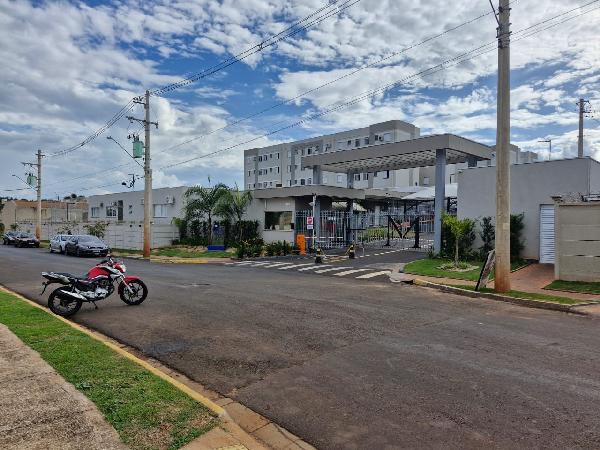 Vende-se em Jaboticabal-SP  apto, 66.15 de área total, 43.06 de área privativa,  2_qto(s), WC, 1_sala(s), cozinha, 1_vaga(s) de garagem.