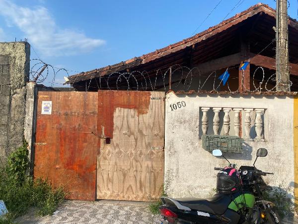 Vende-se em Mongagua-SP  Casa, 86.25 de área total, 86.25 de área privativa, 137.50 de área do terreno,  2_qto(s), WC, 1_sala(s), cozinha.