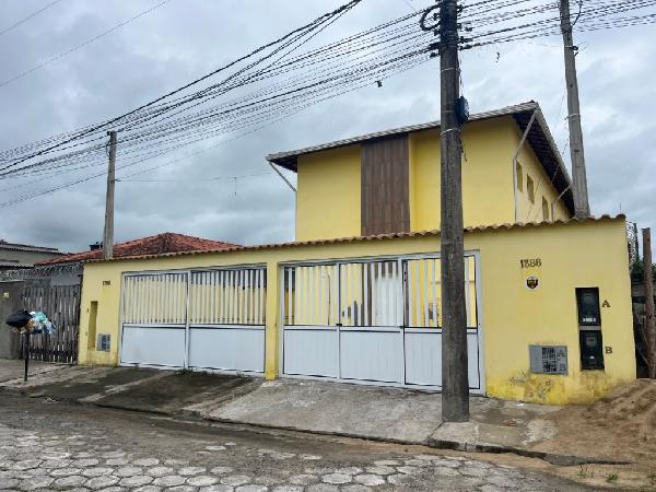 Vende-se em Itanhaem-SP  Casa, 55.42 de área total, 51.73 de área privativa, 74.78 de área do terreno,  2_qto(s), a.serv, WC, 1_sala(s), cozinha, 1_vaga(s) de garagem.