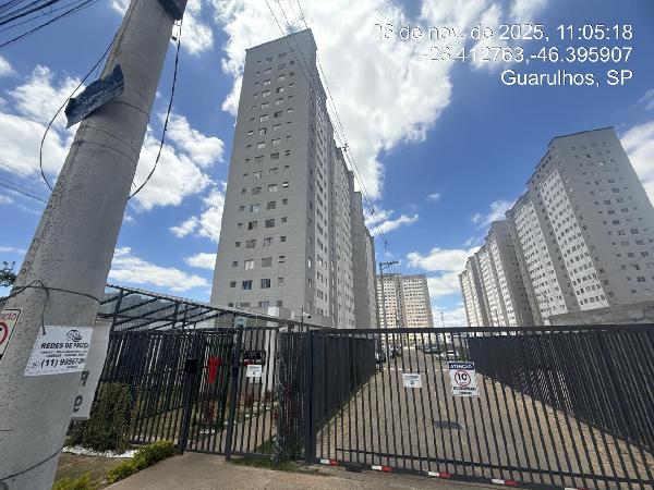 Vende-se em Guarulhos-SP  apto, 55.31 de área total, 44.17 de área privativa,  2_qto(s), a.serv, WC, 1_sala(s), cozinha.