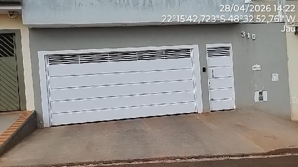 Vende-se em Jau-SP  Casa, 178.82 de área total, 178.82 de área privativa, 225.00 de área do terreno,  3_qto(s), a.serv, WC, WC Emp, 1_sala(s), cozinha.