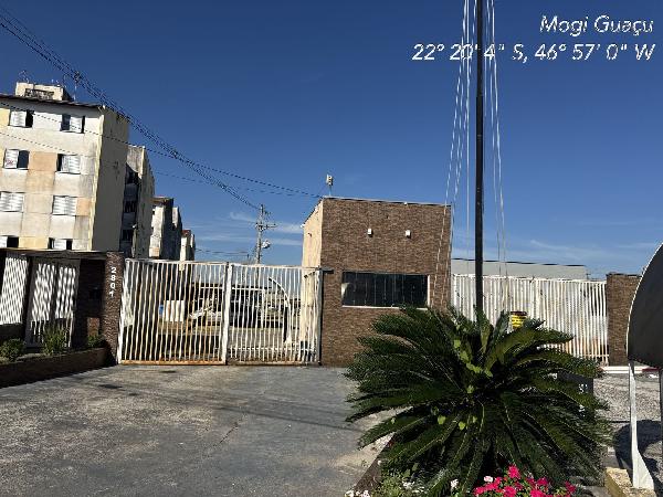 Vende-se em Mogi Guacu-SP  apto, 97.48 de área total, 44.89 de área privativa,  2_qto(s), a.serv, WC, 1_sala(s), cozinha, 1_vaga(s) de garagem.