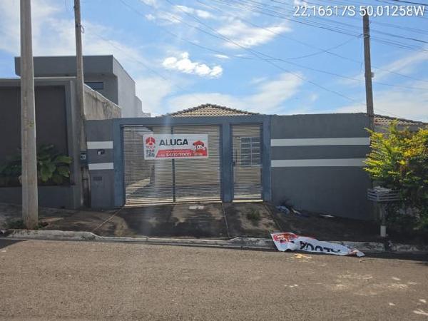 Vende-se em Marilia-SP  Casa, 45.47 de área total, 45.47 de área privativa, 166.00 de área do terreno,  2_qto(s), a.serv, WC, 1_sala(s), cozinha.
