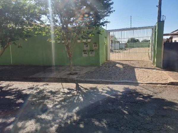 Vende-se em Jaboticabal-SP  Casa, 44.66 de área total, 44.66 de área privativa, 127.58 de área do terreno,  2_qto(s), a.serv, WC, 1_sala(s), cozinha.