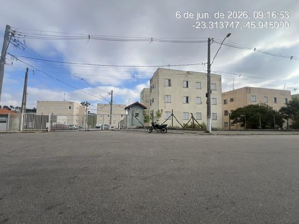 Vende-se em Jacarei-SP  apto, 49.82 de área total, 42.97 de área privativa,  2_qto(s), a.serv, WC, 1_sala(s), cozinha, 1_vaga(s) de garagem.