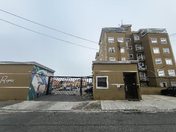 Vende-se em Guarulhos-SP  apto, 47.65 de área total, 42.24 de área privativa, 1_vaga(s) de garagem.
