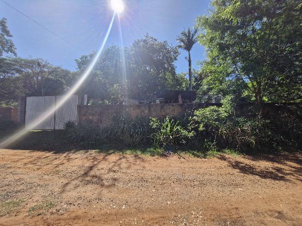 Vende-se em Nova Odessa-SP  Casa, 136.16 de área total, 136.16 de área privativa, 10000.00 de área do terreno,  2_qto(s), a.serv, WC, 1_sala(s), cozinha.