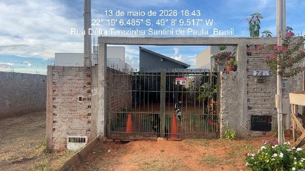 Vende-se em Bauru-SP  Casa, 24.00 de área total, 24.00 de área privativa, 242.00 de área do terreno,  1_qto(s), WC.