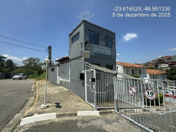 Vende-se em Cotia-SP  apto, 134.89 de área total, 46.84 de área privativa,  2_qto(s), a.serv, WC, 1_sala(s), cozinha, 1_vaga(s) de garagem.