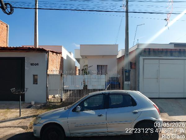 Vende-se em Rio Claro-SP  Casa, 47.61 de área total, 47.61 de área privativa, 125.00 de área do terreno,  2_qto(s), a.serv, WC, 1_sala(s), cozinha.
