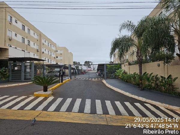 Vende-se em Ribeirao Preto-SP  apto, 89.46 de área total, 42.82 de área privativa,  2_qto(s), WC, 1_sala(s), cozinha, 1_vaga(s) de garagem.