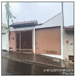 Vende-se em Piracicaba-SP  Casa, 160.41 de área privativa, 179.34 de área do terreno.