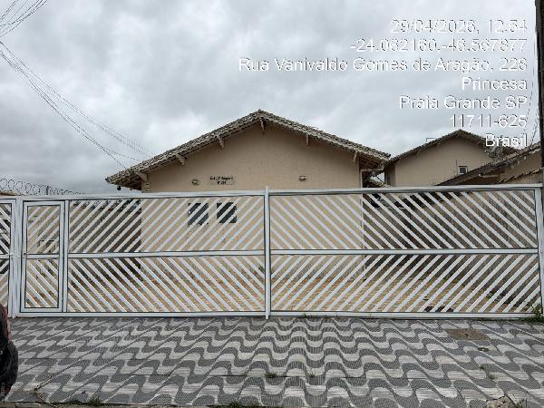 Vende-se em Praia Grande-SP  Casa, 29.22 de área total, 28.76 de área privativa, 33.11 de área do terreno, 1_vaga(s) de garagem.