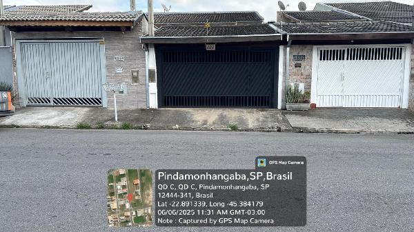 Vende-se em Pindamonhangaba-SP  Casa, 99.71 de área total, 99.71 de área privativa, 125.00 de área do terreno, 1_vaga(s) de garagem.