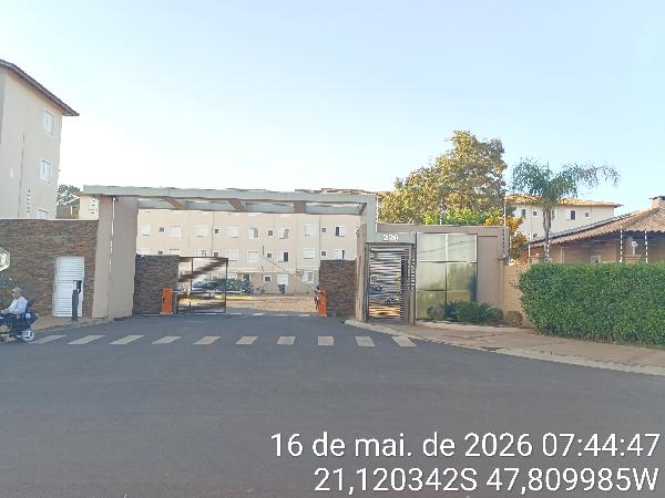 Vende-se em Ribeirao Preto-SP  apto, 90.13 de área total, 41.79 de área privativa,  2_qto(s), a.serv, WC, 1_sala(s), cozinha, 1_vaga(s) de garagem.