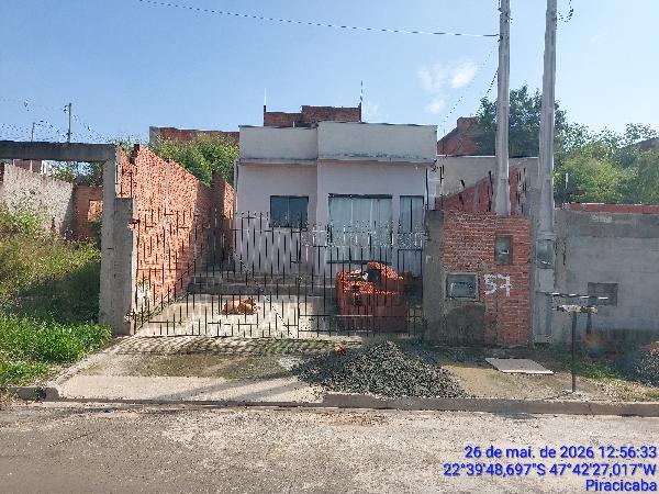 Vende-se em Piracicaba-SP  Casa, 34.36 de área total, 34.36 de área privativa, 175.00 de área do terreno,  1_qto(s), a.serv, WC, 1_sala(s), cozinha, 1_vaga(s) de garagem.
