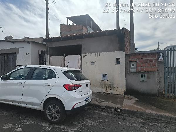 Vende-se em Sao Carlos-SP  Casa, 94.90 de área total, 58.97 de área privativa, 125.00 de área do terreno,  1_qto(s), a.serv, WC, 1_sala(s), cozinha.