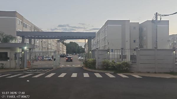 Vende-se em Ribeirao Preto-SP  apto, 89.20 de área total, 43.06 de área privativa,  2_qto(s), WC, 1_sala(s), cozinha, 1_vaga(s) de garagem.