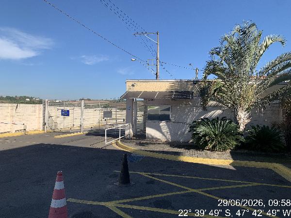 Vende-se em Piracicaba-SP  apto, 66.16 de área total, 47.50 de área privativa,  2_qto(s), a.serv, WC, 1_sala(s), cozinha, 1_vaga(s) de garagem.