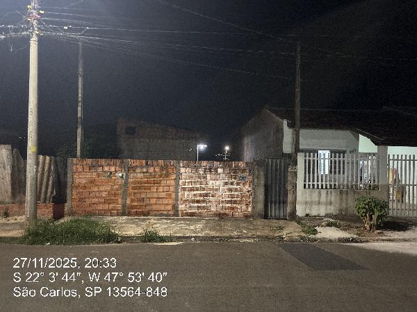 Vende-se em Sao Carlos-SP  Casa, 48.36 de área total, 48.36 de área privativa, 150.00 de área do terreno,  2_qto(s), a.serv, WC, 1_sala(s), cozinha.