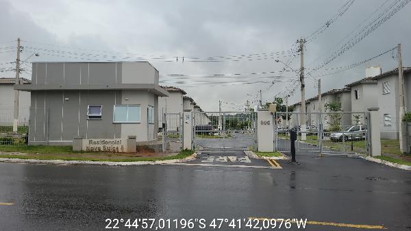 Vende-se em Piracicaba-SP  apto, 113.12 de área total, 45.37 de área privativa,  2_qto(s), WC, 1_sala(s), cozinha, 1_vaga(s) de garagem.