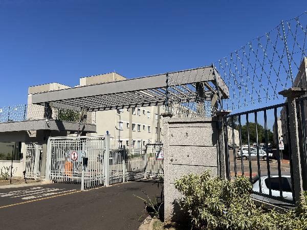 Vende-se em Ribeirao Preto-SP  apto, 89.20 de área total, 43.06 de área privativa,  2_qto(s), WC, 1_sala(s), cozinha, 1_vaga(s) de garagem.